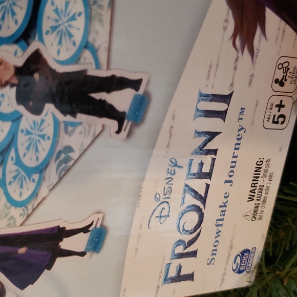 New Disney Frozen 2 Game Snowflake Journey Spin master Elsa Boardgame  Spinner - Picture 5 of 7